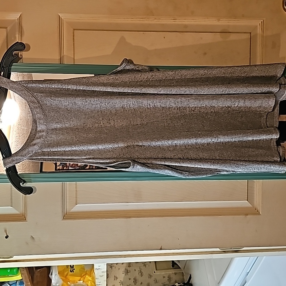 Torrid Size 4 Silver/Grey Goddess neck tank
